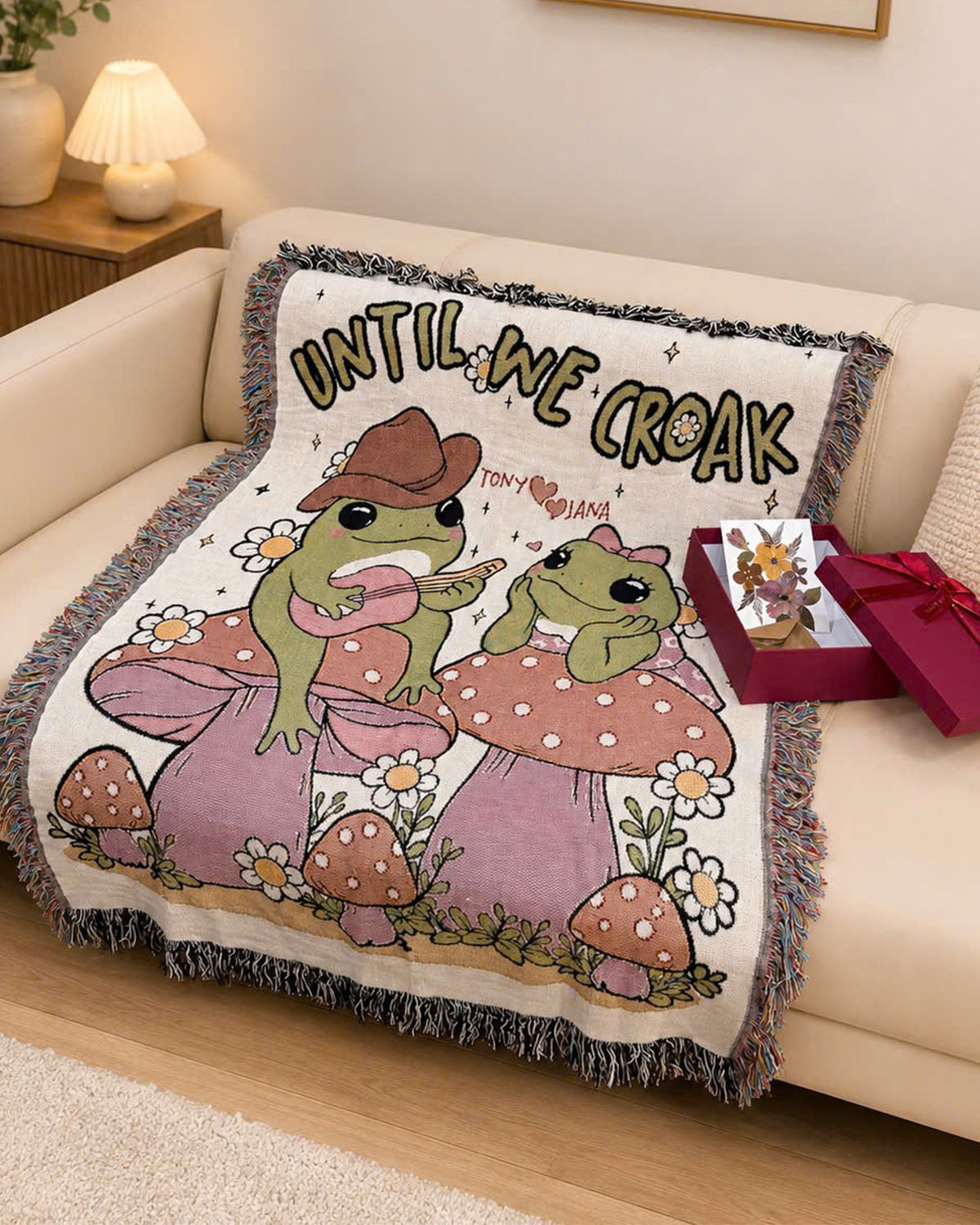 Woven vs. Printed Blankets: Which Makes a Better Gift?